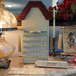 VTG Wooden Farmhouse Perpetual Calendar Floral Hand Crafted Birchfield complete